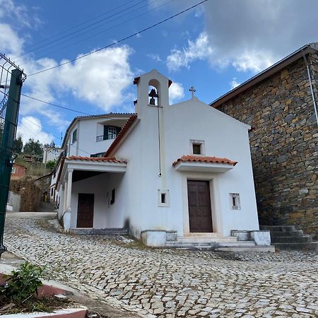 פמפיליוסה דה סרה Isabel House Alojamento Rural מראה חיצוני תמונה